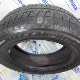 Bridgestone Blizzak Revo GZ 215 60 R17 бу - 0017600